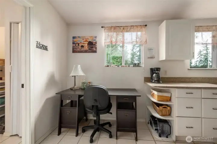 Enough space for your little office. How will you use this space? Enough space for your little office. How will you use this space?