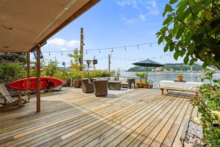 15 Salmon Beach  Tacoma, WA 98407