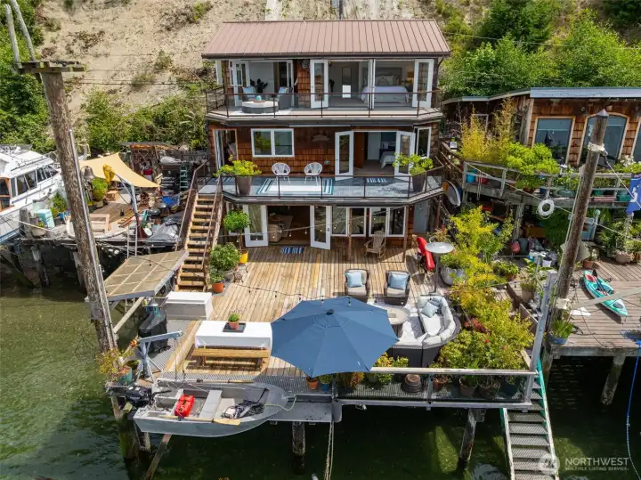 15 Salmon Beach  Tacoma, WA 98407