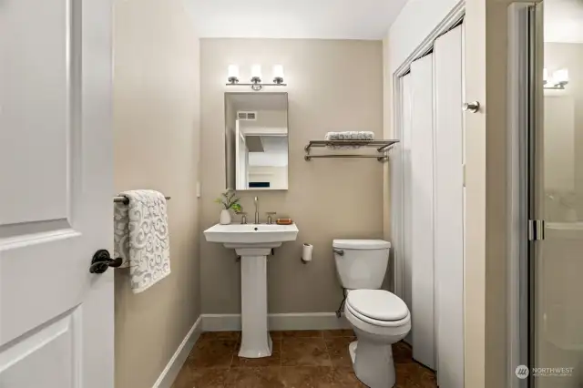 Lower Level 3/4 Bath