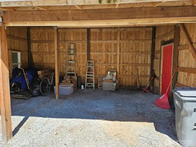 Extra storage - convert to workshop, garage or ADU