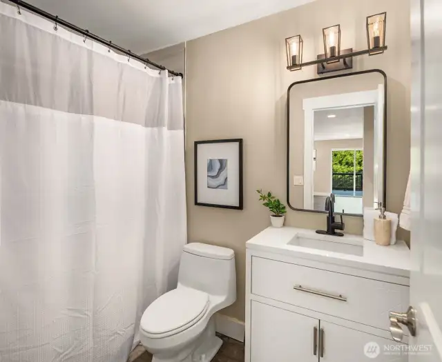 3/4 Bath on Main