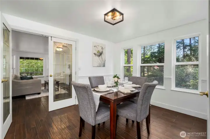 Dining room.