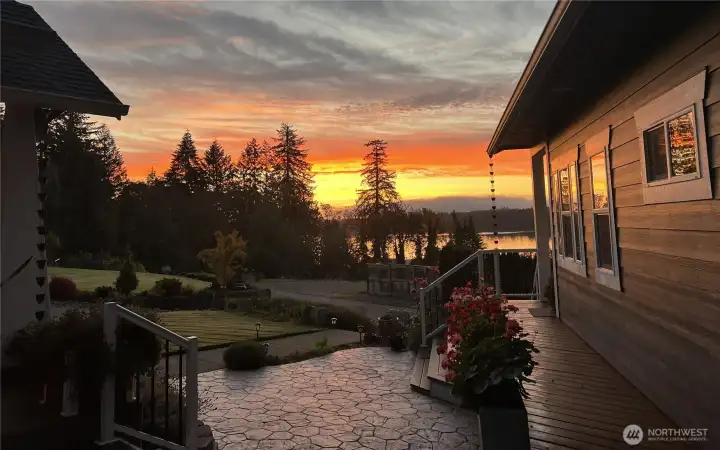 Your Sunset Views from the Hot Tub.