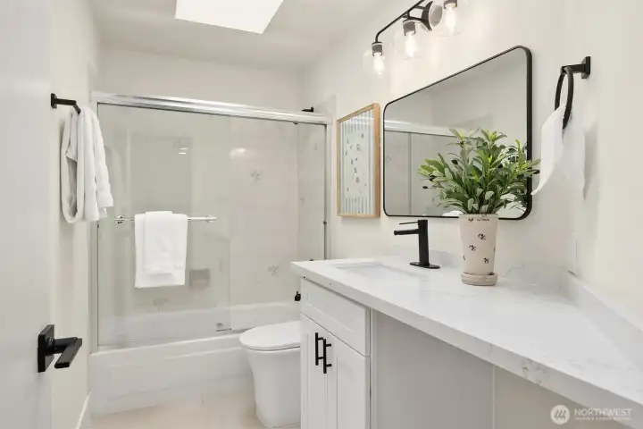 Guest Bathroom Guest Bathroom