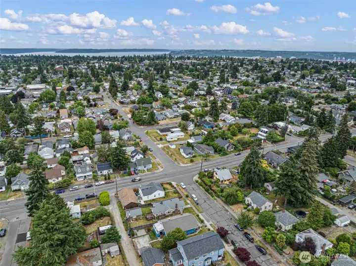 Located within a few blocks of Allenmore Hospital and Golf Course