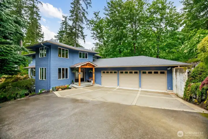 Extraordinary custom build with welcoming front porch and 3 car garage. Extraordinary custom build with welcoming front porch and 3 car garage.