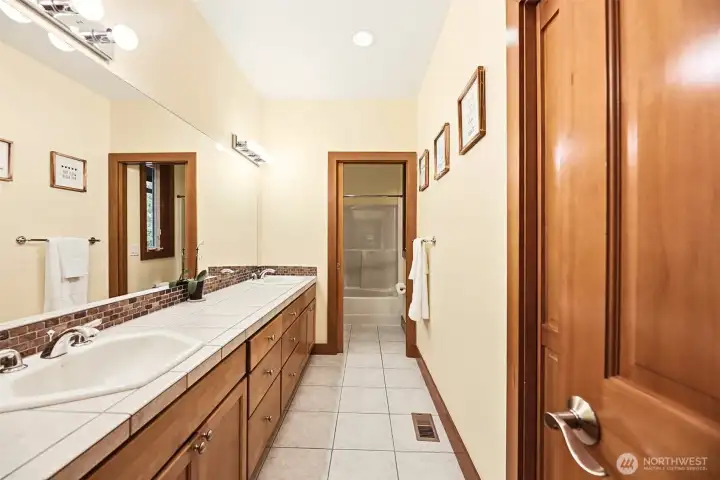 Upstairs bathroom with double sinks. Upstairs bathroom with double sinks.