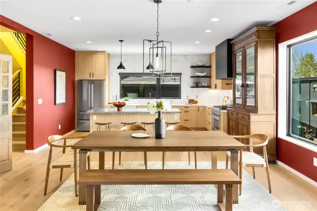 Great style: modern with some classic tones.