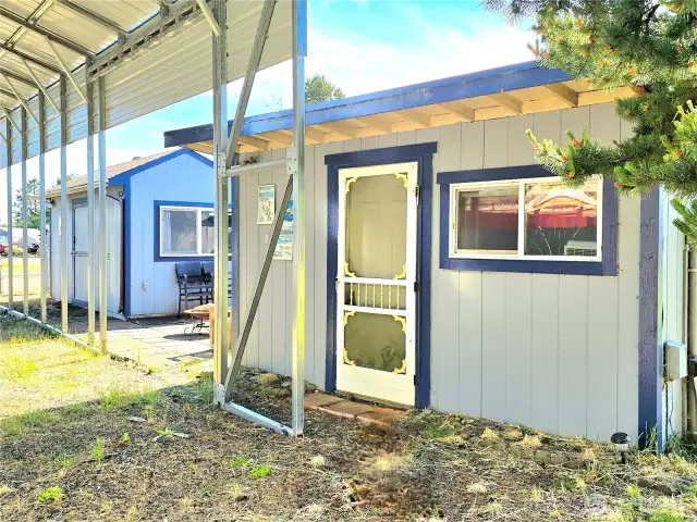 Cabin 2 (rear)