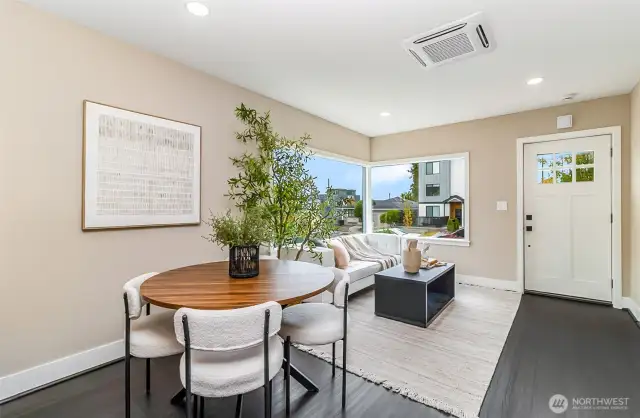 Great Living Room with Views of Downtown Seattle and Port of Seattle