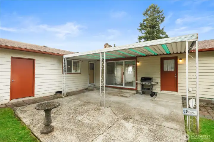 Large covered deck with access to your separate insulated shop with power