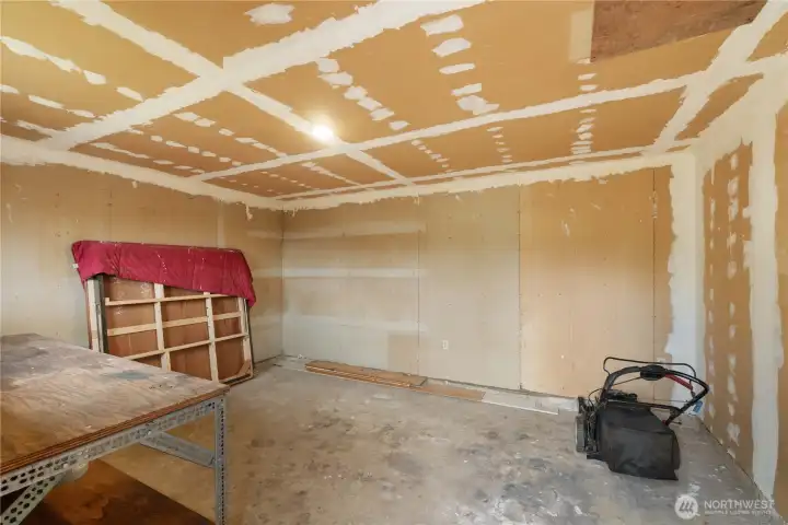 Finished shop or additional storage