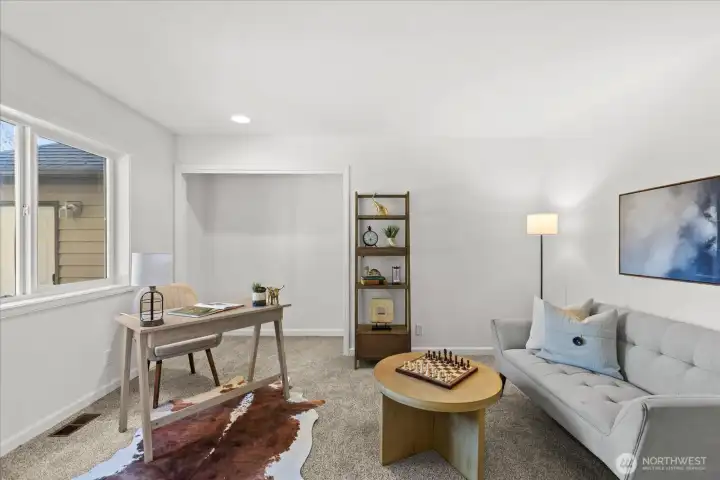 Flexible space perfect for hobbies, a playroom, or creative projects - adaptable to any need!