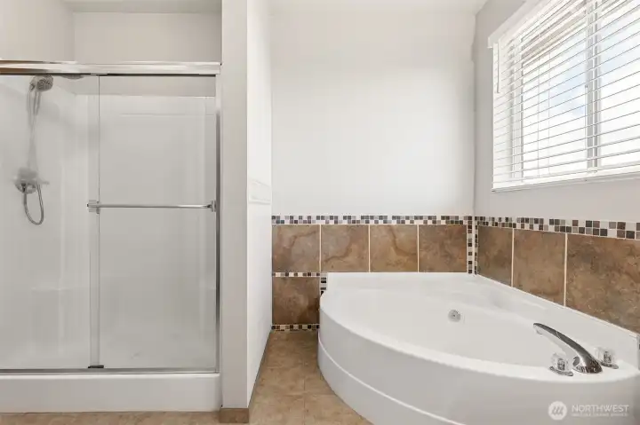 Primary 5-piece Bathroom