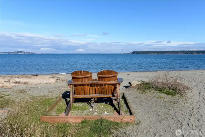 Scenic shoreline along the Strait of Juan de Fuca