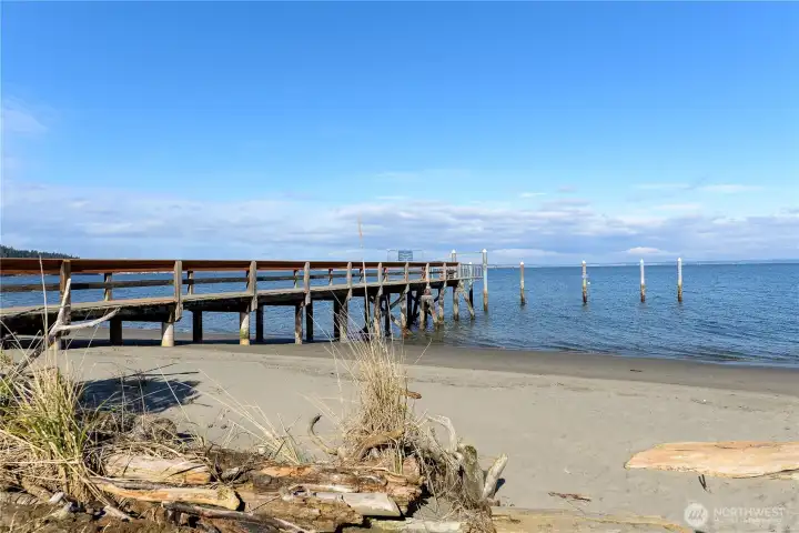 Private beach access along the Strait of Juan de Fuca