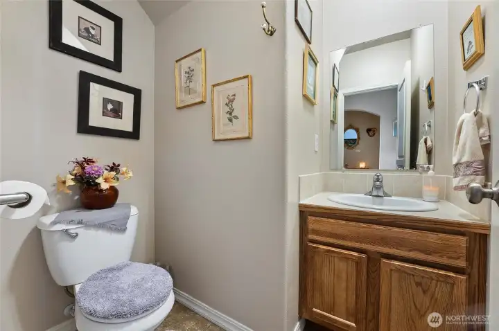 1/2 bath at the entry area.