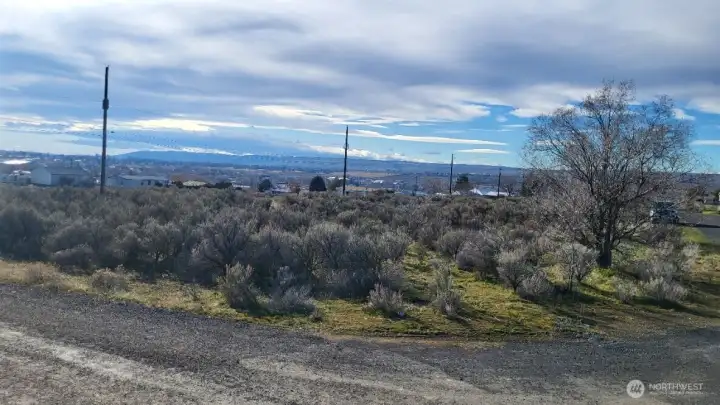 NE corner... WHAT A VIEW!!