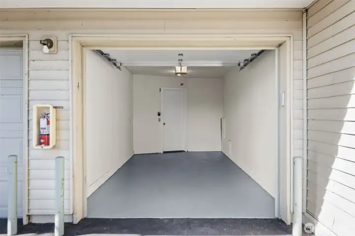 Fresh and clean, drive right into your garage and you are home!