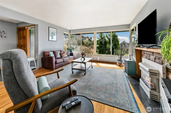 Natural Light Throughout