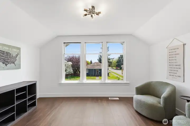 Upstairs bedroom 3
