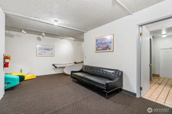 Rec room/multi-purpose room