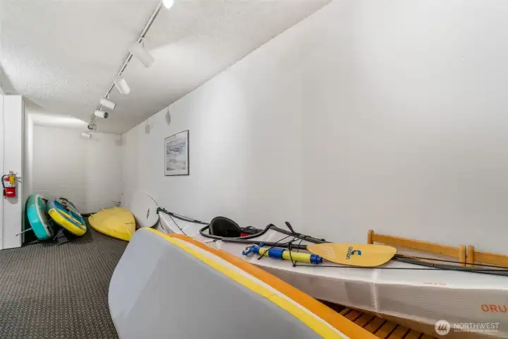 Paddleboard storage