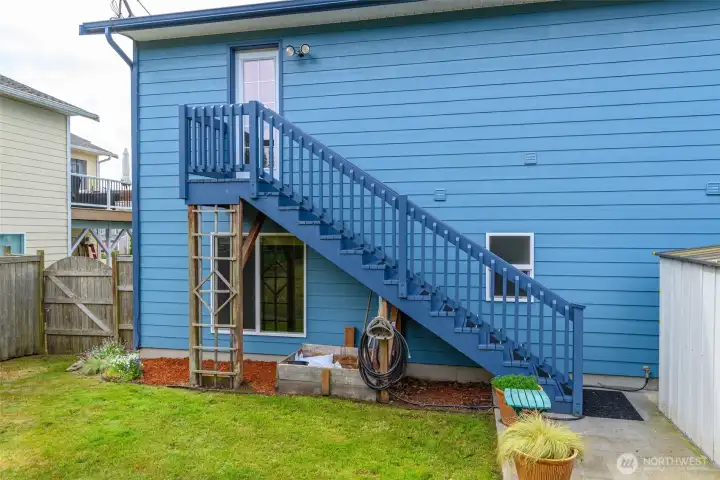 Fully Fenced Yard