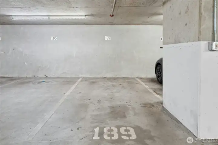 Parking located on P6