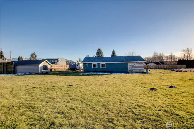 Shop/barn and additional out building.