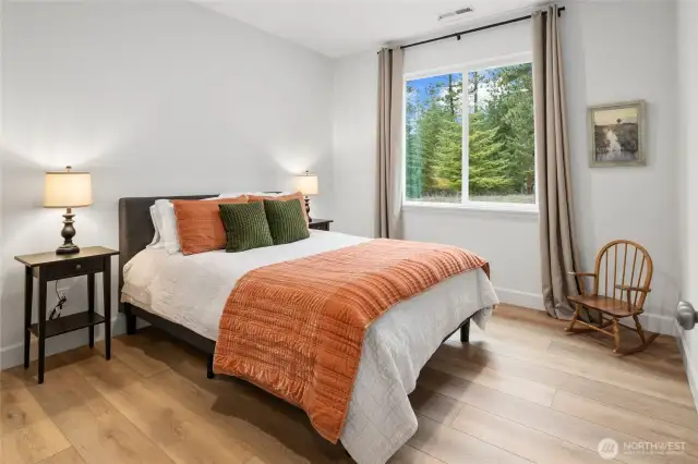 Guest bedroom 2