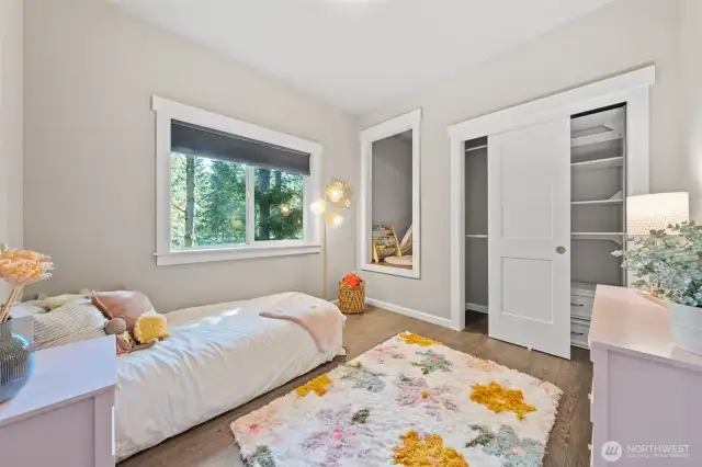 2nd bedroom with extra storage space or perfect space for a little hide away
