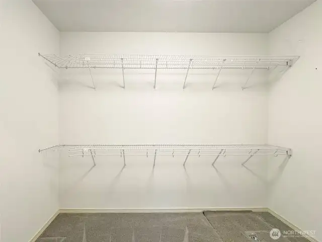 Walk-in closet