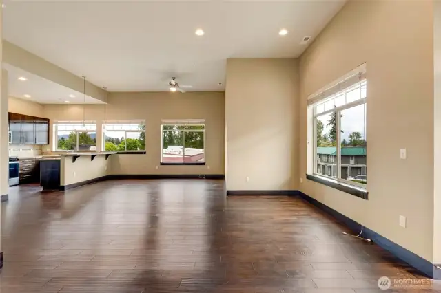 So spacious and beautiful laminate hardwoods.