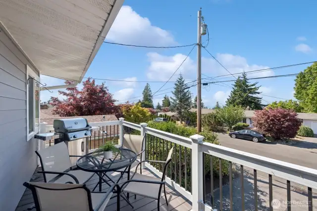 North facing deck with sound view