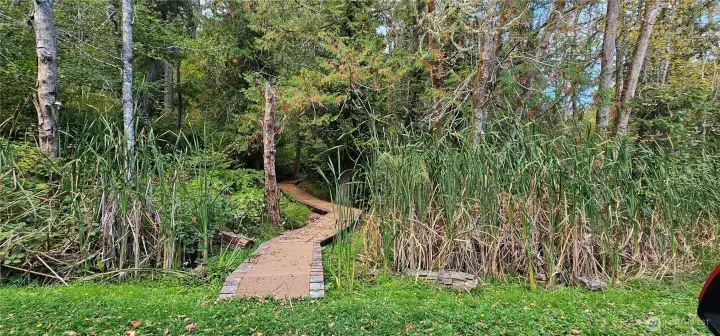 nearby nature trails