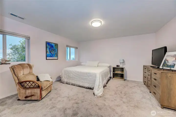 Bedroom Downstairs That Leads To Another Bathroom.