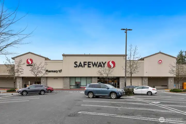 Shopping and restaurants just a few blocks away.