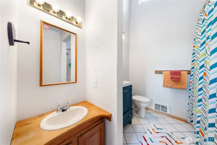 Upper Level Bathroom with Two Sinks