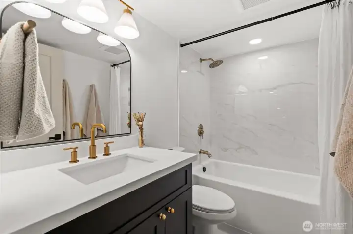 Lower Full Bath