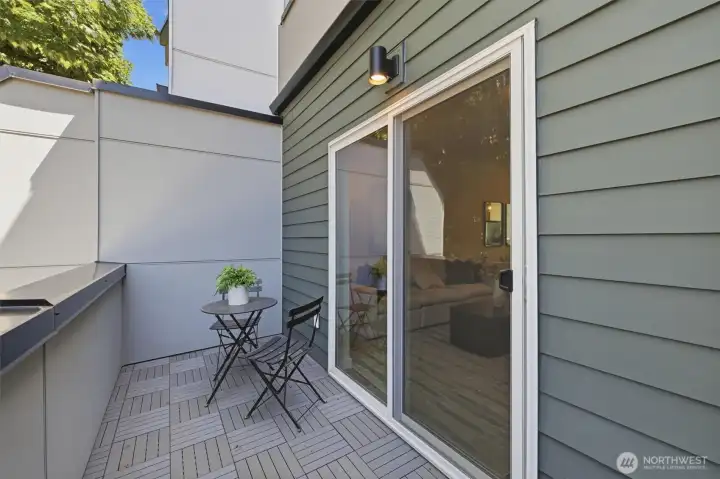 main floor deck