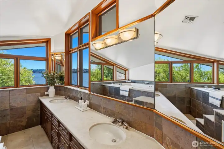 5-piece En suite bath
