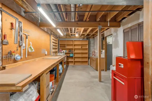 The piece de resistance that most homes don't have; a 300 square foot shop, running the depth of the house with an exterior door to the back yard. Provides a great place to work on your projects without having to use the garage or work outside.