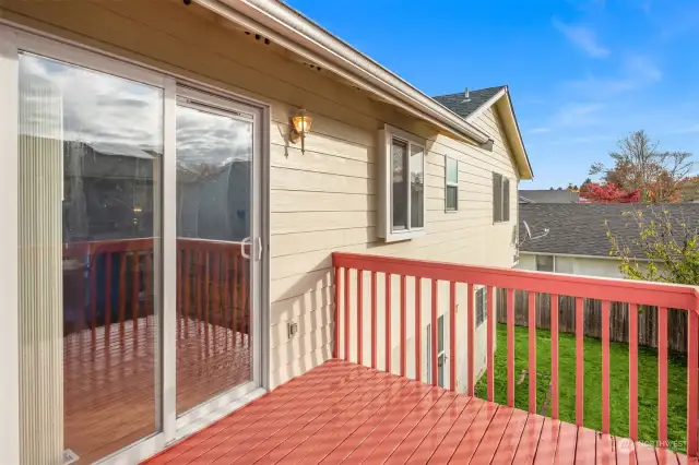 Enjoy your deck off the kitchen.