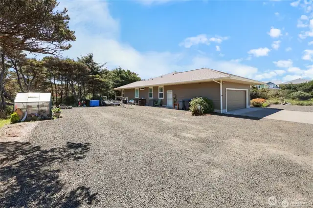 Lots of room to add a shop, park your RV or boat. Westport has a great boat launch!