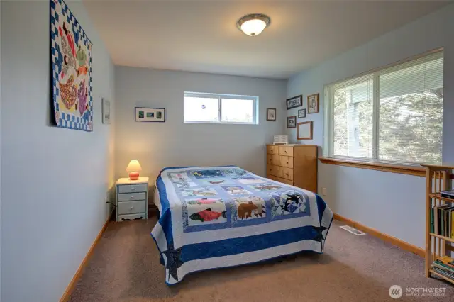The second bedroom is in use for guest quarters.