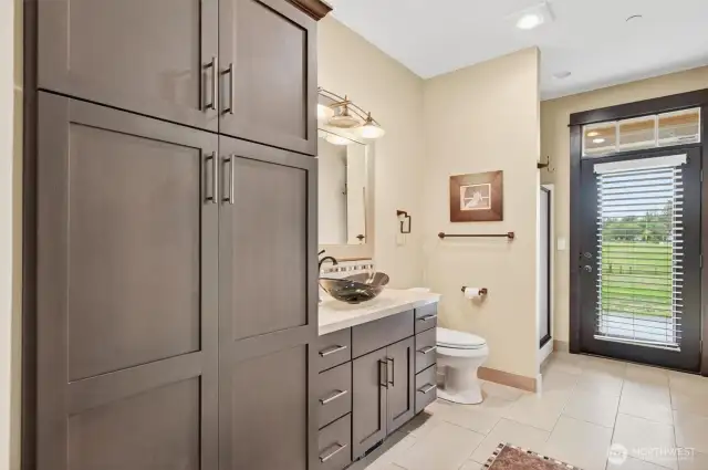 Guest bath with door to the back patio