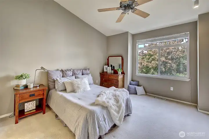Primary Bathroom with Soaring Ceilings & Facing Gardens in the Back