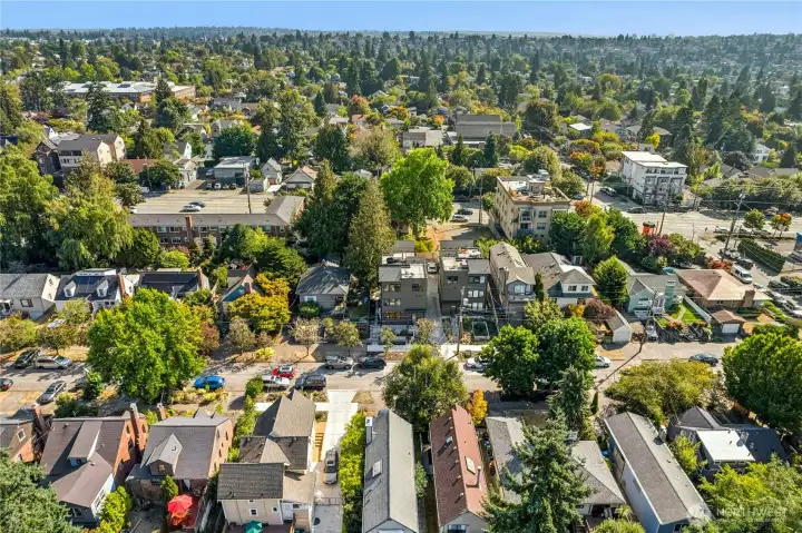 Eateries abound just a couple of blocks away, with more choices a little south in Ballard or to the north in Greenwood. This home is perfectly placed between the busyness of the two neighborhoods with quieter Loyal Heights in between!